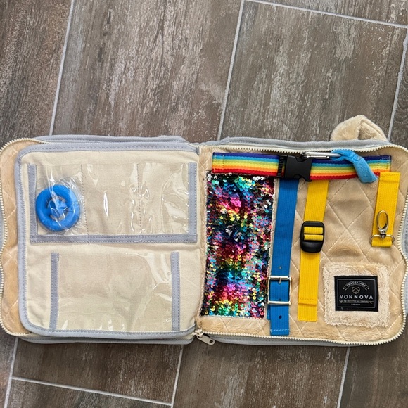 Sensory Fidget Blanket - Beige and Blue - Picture 11 of 14